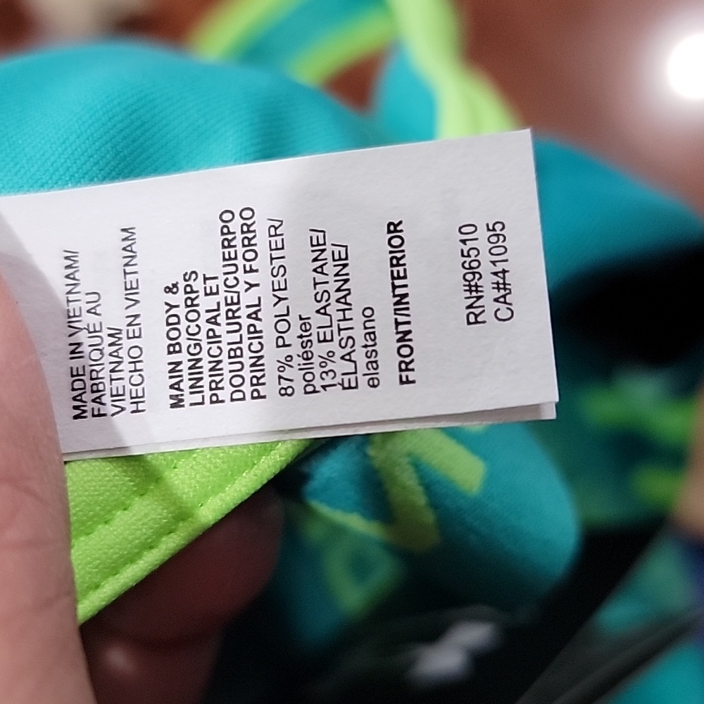 NWT plus size Under Armour sports bra - Picture 7 of 8